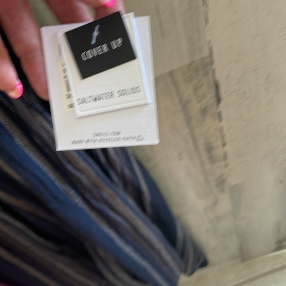 O’Neill cover up. - Picture 3 of 11